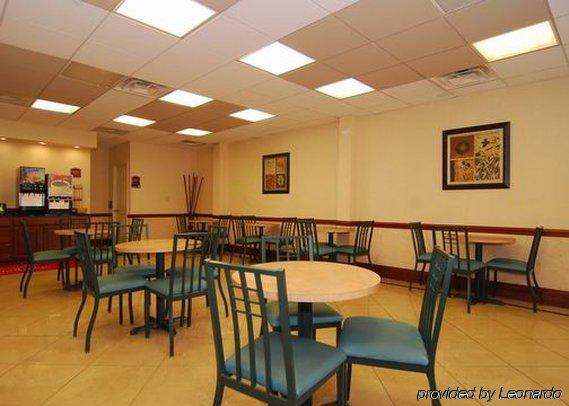 Econo Lodge Downtown Луїсвілл Ресторан фото